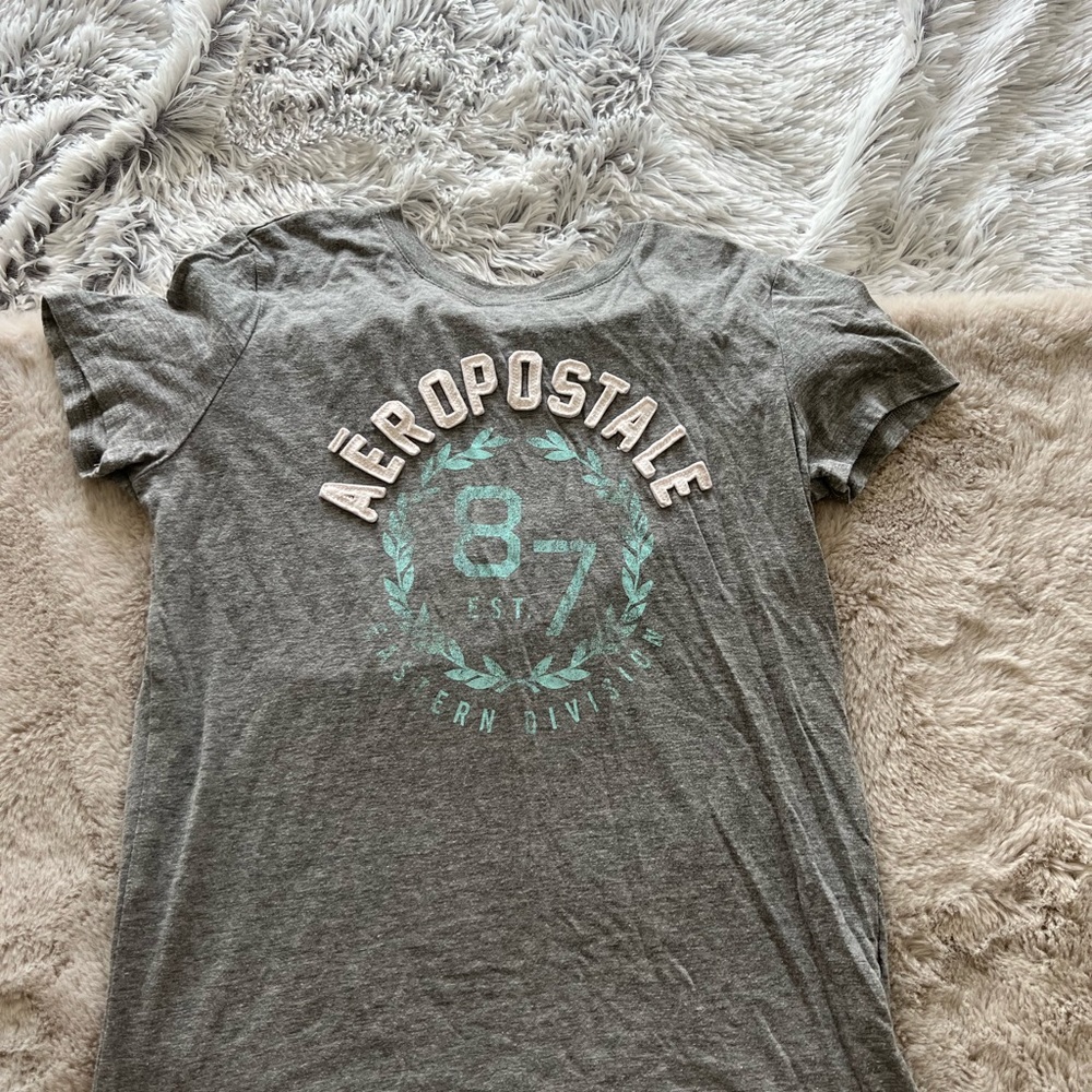 Aeropostale shirt size large
